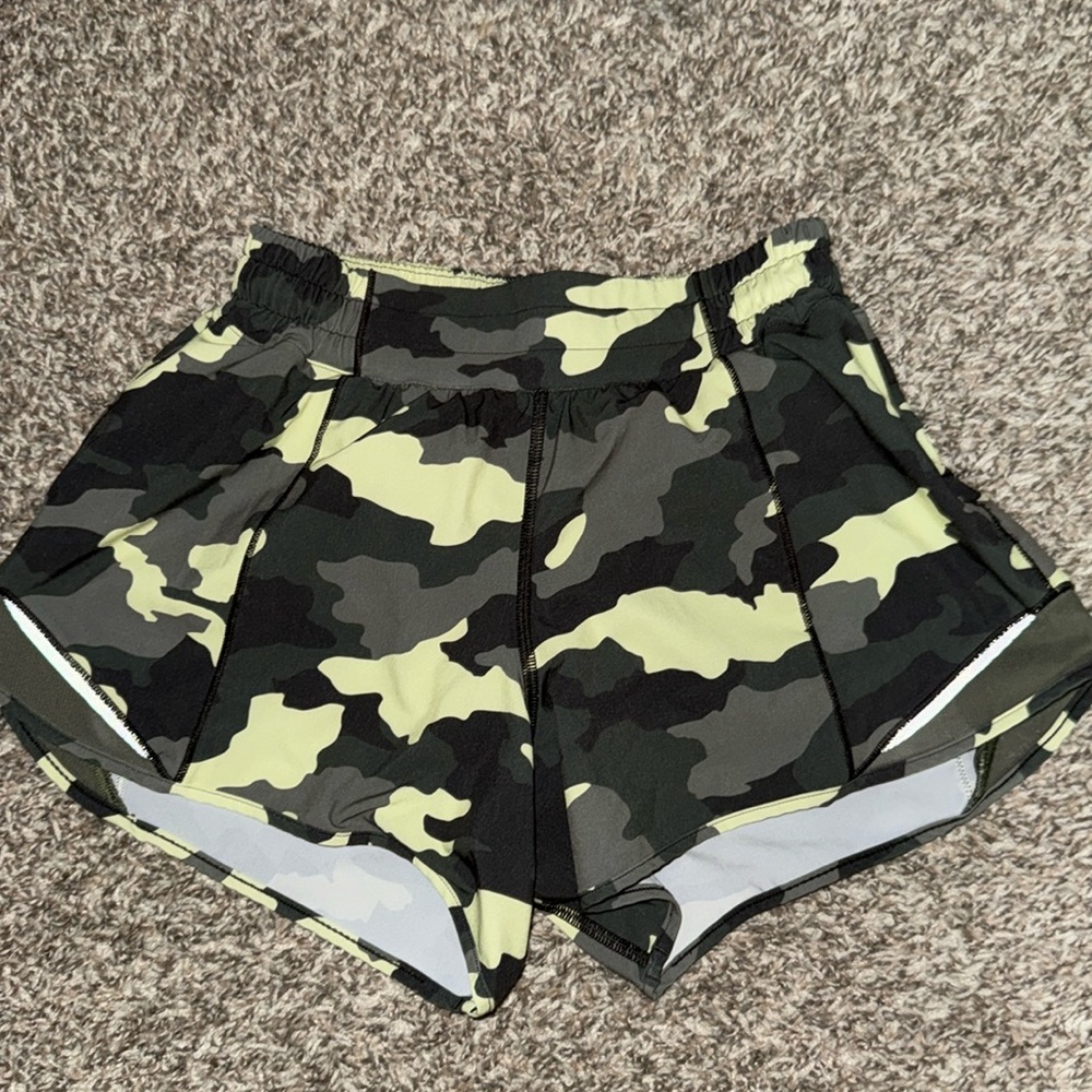 Lululemon size 4 Tall